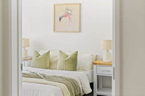 Photo of property in 1/113 Beach Road, Te Atatu Peninsula, Auckland, 0610