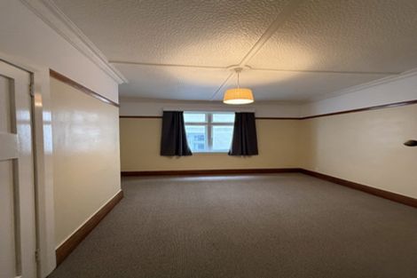 Photo of property in 5-5a Moncrieff Street, Mount Victoria, Wellington, 6011