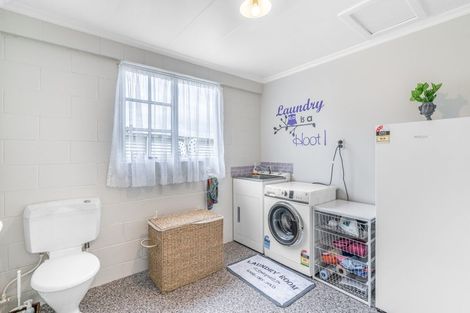 Photo of property in 152 Inglewood Road, Newfield, Invercargill, 9812