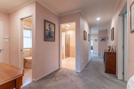 Photo of property in 12 Rewa Place, Lansdowne, Masterton, 5810