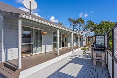 Photo of property in 175 Raumati Road, Raumati Beach, Paraparaumu, 5032