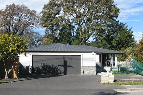 Photo of property in 30 Wai-iti Terrace, Burnside, Christchurch, 8052