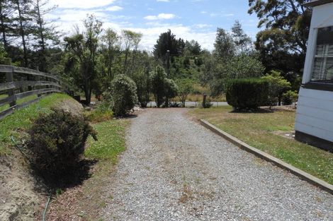 Photo of property in 15 Easons Road, Hampden, 9410