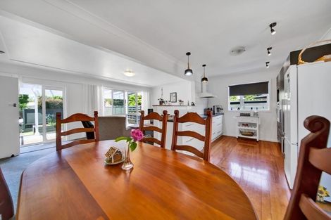 Photo of property in 3b Wheeler Place, Upper Vogeltown, New Plymouth, 4310