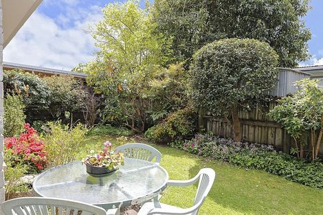 Photo of property in 2/138 Welcome Bay Road, Welcome Bay, Tauranga, 3112