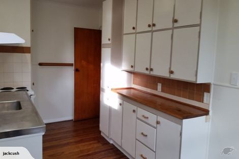 Photo of property in 21 Perrin Place, Kelvin Grove, Palmerston North, 4414