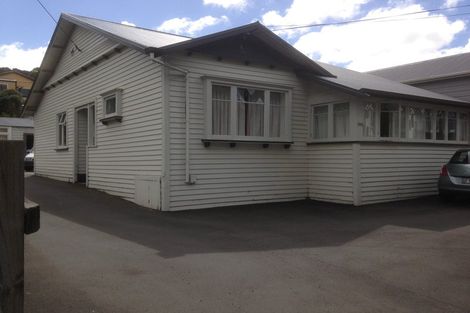 Photo of property in 192 Tasman Street, Mount Cook, Wellington, 6021