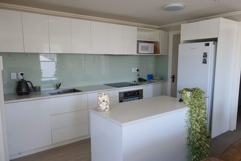 Photo of property in Vibra-train, 4/3 Kensington Avenue, Petone, Lower Hutt, 5012