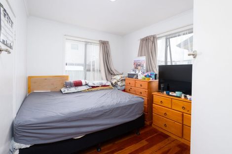 Photo of property in 6 Clark Street, Manurewa, Auckland, 2102