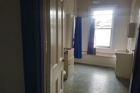 Photo of property in 624 Featherston Street, Roslyn, Palmerston North, 4414