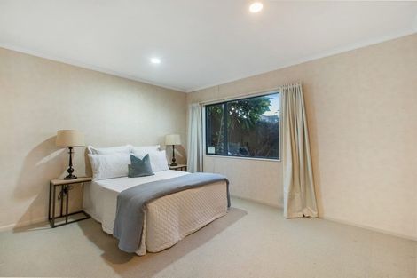 Photo of property in 132 Redoubt Road, Goodwood Heights, Auckland, 2105