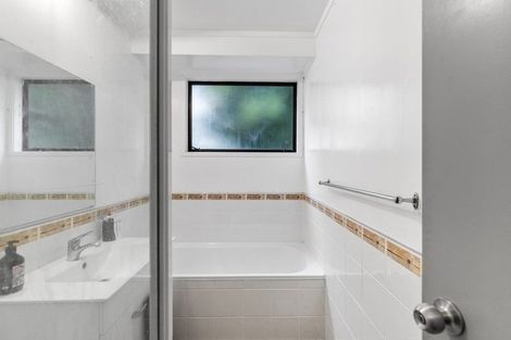 Photo of property in 15 Rigter Place, Enderley, Hamilton, 3214