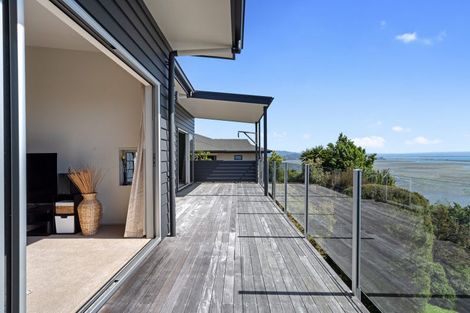 Photo of property in 8 Mana Heights, Marybank, Nelson, 7010