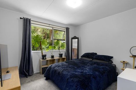 Photo of property in 7 Waipuna Grove, Stokes Valley, Lower Hutt, 5019