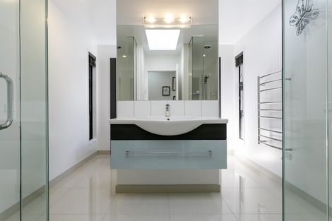 Photo of property in 2 Cabbage Tree Grove, Kinloch, Taupo, 3377