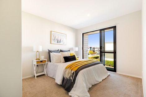 Photo of property in 9 Irving Place, Hobsonville, Auckland, 0616