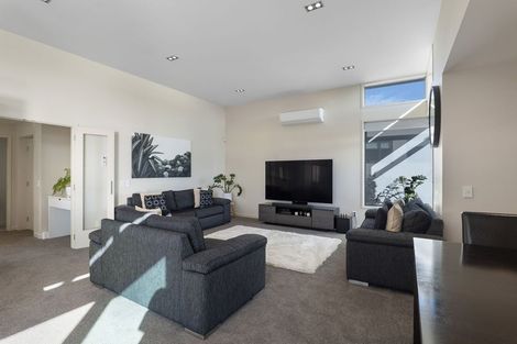 Photo of property in 4a Dawson Street, New Plymouth, 4310