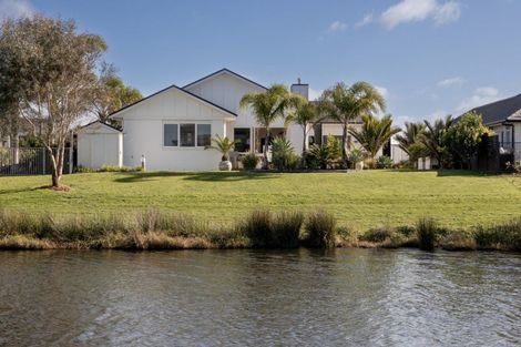 Photo of property in 46 Cassinia Close, Papamoa Beach, Papamoa, 3118