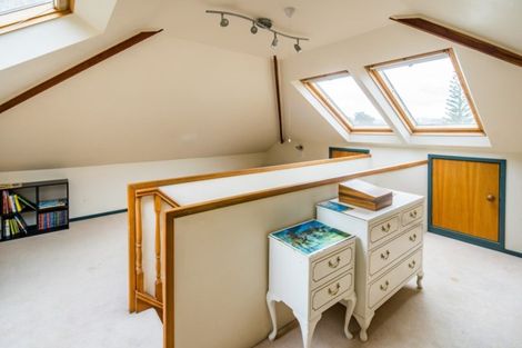 Photo of property in 2 Elphinstone Avenue, Strathmore Park, Wellington, 6022