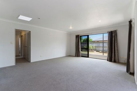 Photo of property in 24 Golden Courie Close, Papamoa Beach, Papamoa, 3118