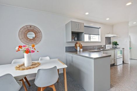 Photo of property in 42 Upham Street, Havelock North, 4130