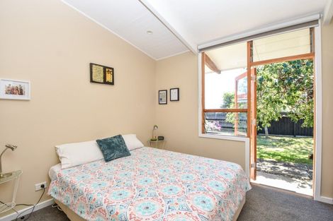 Photo of property in 22 Victoria Street, Carterton, 5713