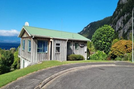Photo of property in 25 Hinekapi Terrace, Kuratau, Turangi, 3381