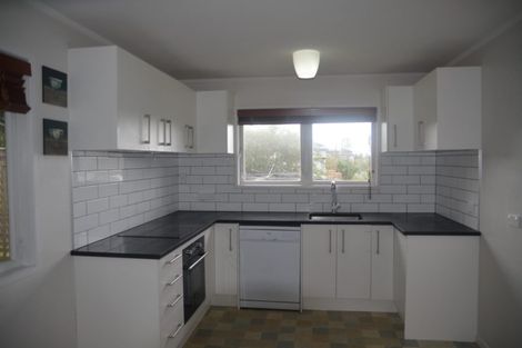 Photo of property in 8 Makora Road, Massey, Auckland, 0614