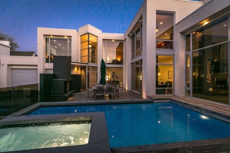 Photo of property in 169a Lake Crescent, Hamilton Lake, Hamilton, 3204