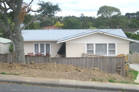 Photo of property in 1/14 Peach Road, Glenfield, Auckland, 0629