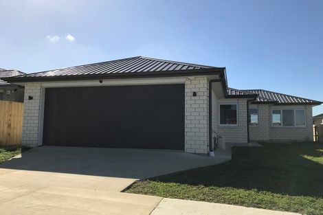 Photo of property in 16 Rainsford Road, Pukekohe, 2120