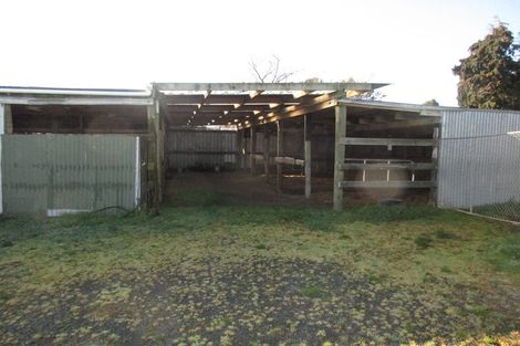 Photo of property in 143 Mako Mako Road, Levin, 5510