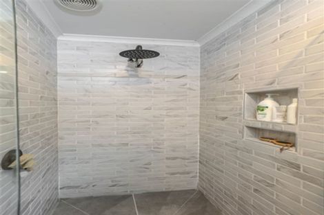 Photo of property in 163 Kimihia Road, Huntly, 3771