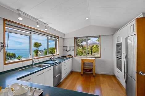 Photo of property in 30 Upper Chelverton Drive, Red Beach, 0932