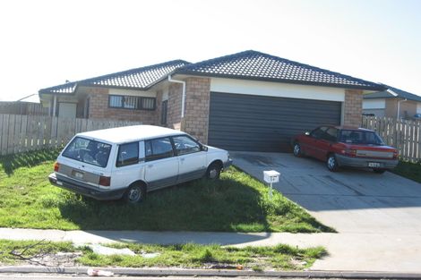 Photo of property in 14 Carn Place, Weymouth, Auckland, 2103