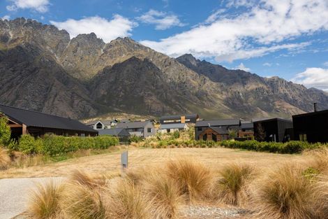 Photo of property in 41 Cappie Drive, Jacks Point, Queenstown, 9371
