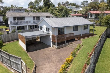 Photo of property in 5 Parrs Cross Road, Henderson, Auckland, 0612