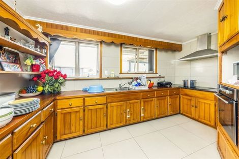 Photo of property in 21 Olive Crescent, Papatoetoe, Auckland, 2025