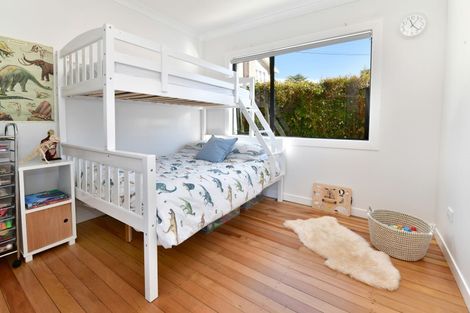 Photo of property in 1/9 Capitol Road, Matakatia, Whangaparaoa, 0930