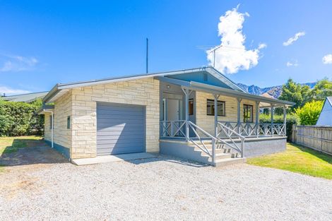 Photo of property in 22 Devon Street, Arrowtown, 9302