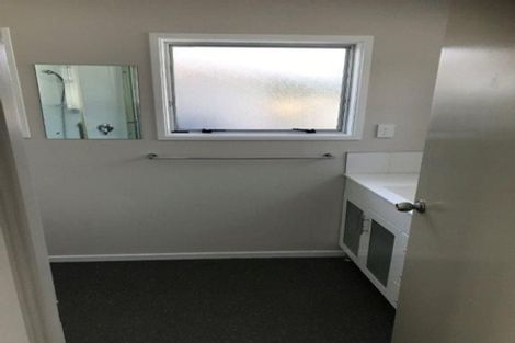 Photo of property in 2/29 Becker Drive, Weymouth, Auckland, 2103