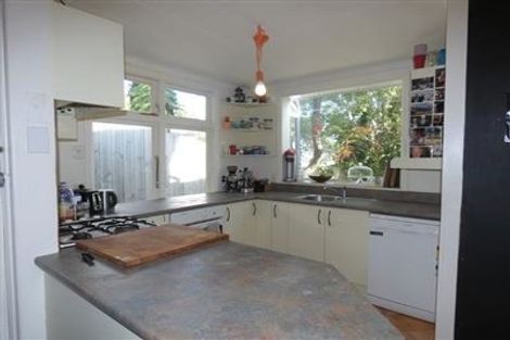 Photo of property in 70 Pembroke Road, Northland, Wellington, 6012