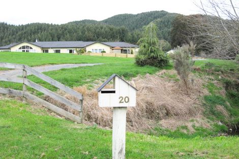Photo of property in 20 Maui Pomare Road, Nikau Valley, Paraparaumu, 5032