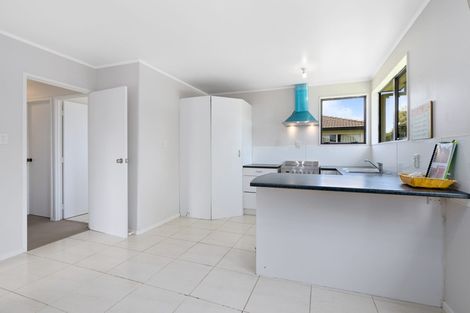 Photo of property in 2/5 Ebenezer Way, Clendon Park, Auckland, 2103