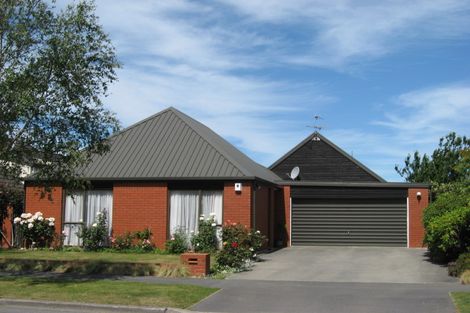Photo of property in 28 Apsley Drive, Russley, Christchurch, 8042