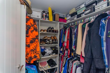 Photo of property in 27 Feist Street, Carterton, 5713