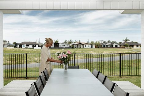 Photo of property in 4 Jeffs Way, Papamoa Beach, Papamoa, 3118