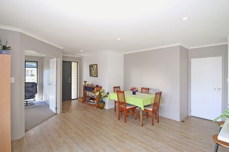 Photo of property in 8 Vantage Place, Omokoroa, 3114