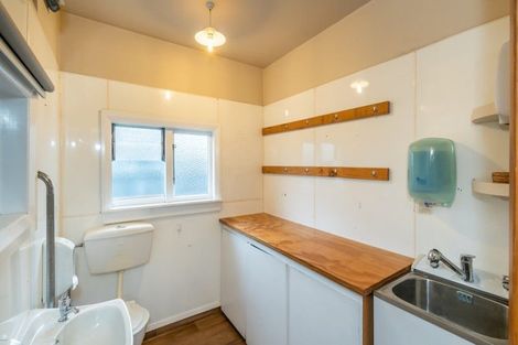 Photo of property in 10 Wairakei Road, Strowan, Christchurch, 8052