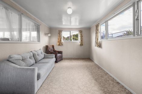 Photo of property in 10 Bowen Place, St Andrews, Hamilton, 3200